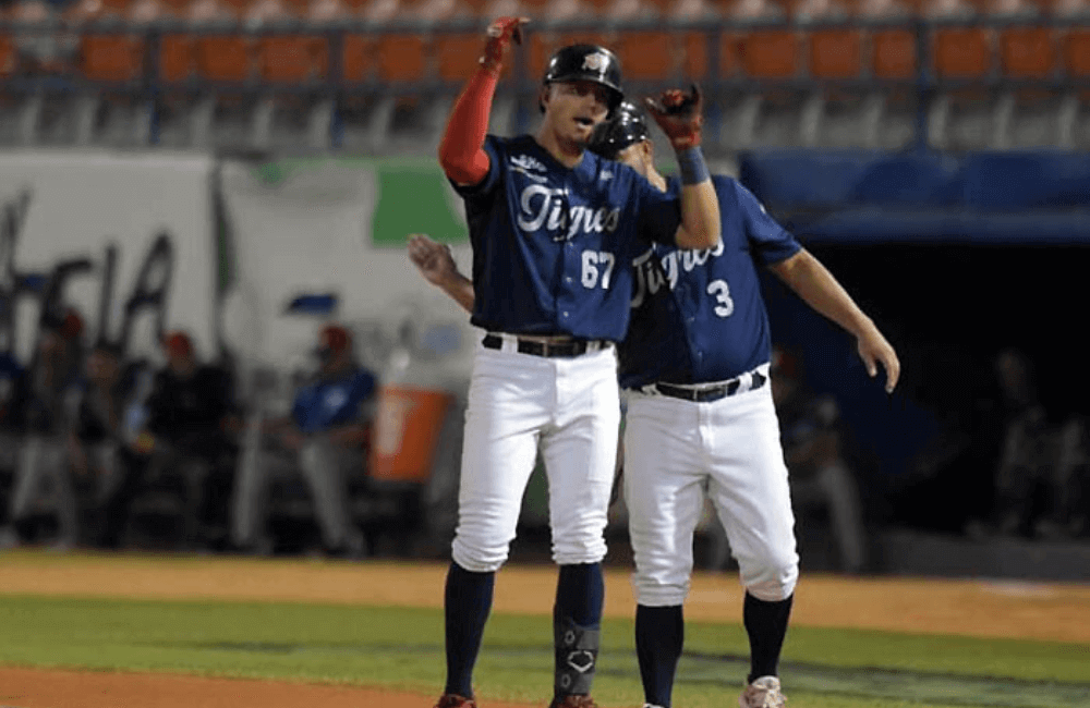 Tigres de Aragua ganó con una poderosa ofensiva.