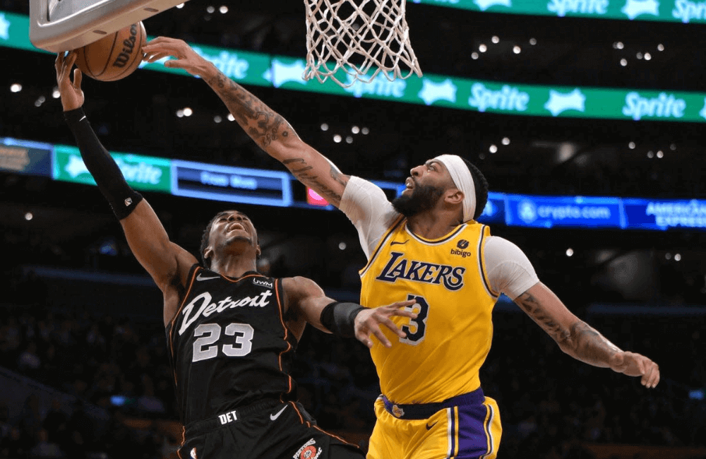 Anthony Davis lideró en defensa a Los Ángeles Lakers.