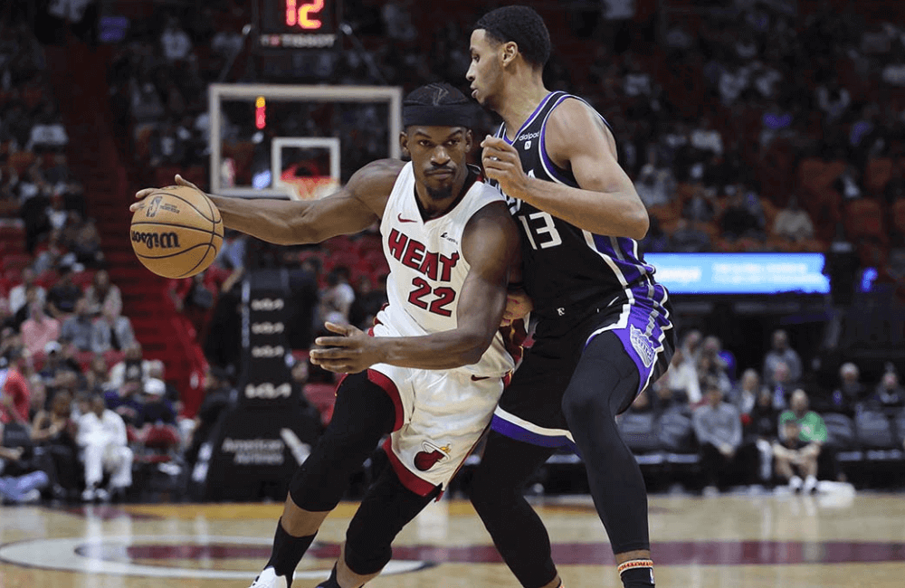 Jimmy Butler comandó al Miami Heat a un nuevo triunfo.