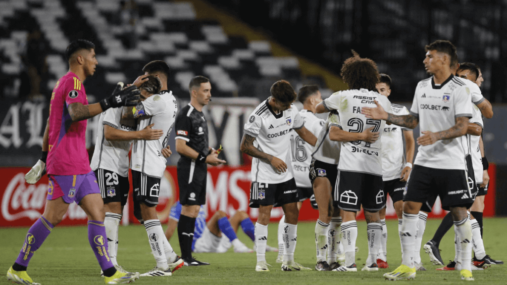 Colo Colo clasifica a la fase 3 de la Copa Libertadores.