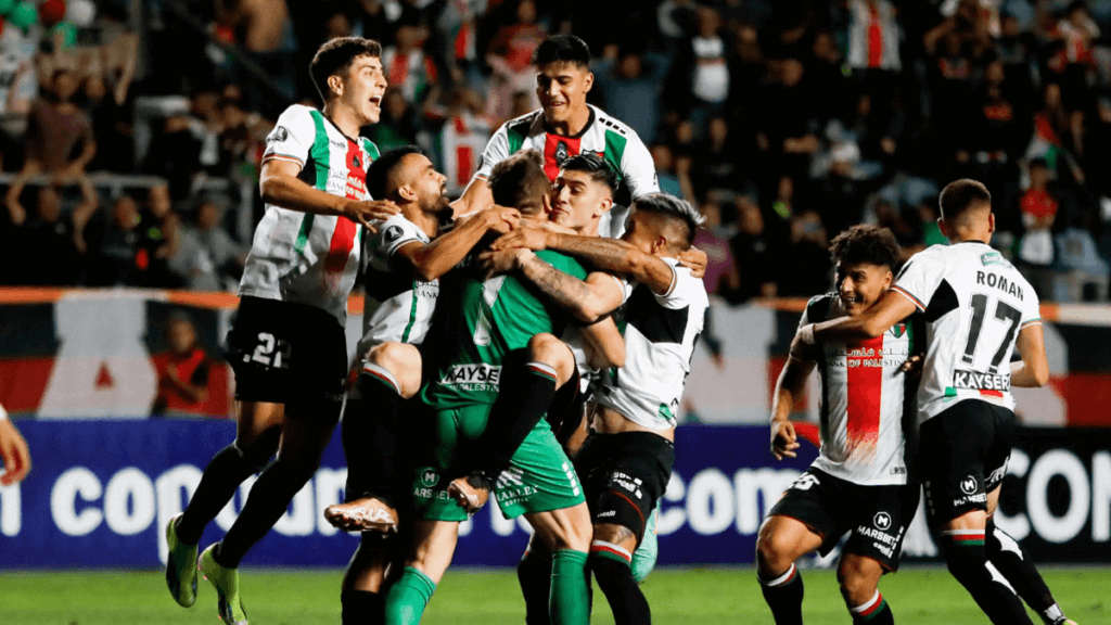 Palestino sobrevive y está en la fase de grupos de la Copa Libertadores.