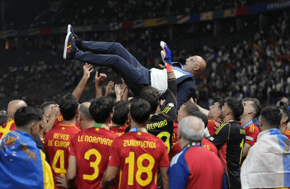 Luis de la Fuente hace historia al mando de la selección de España.