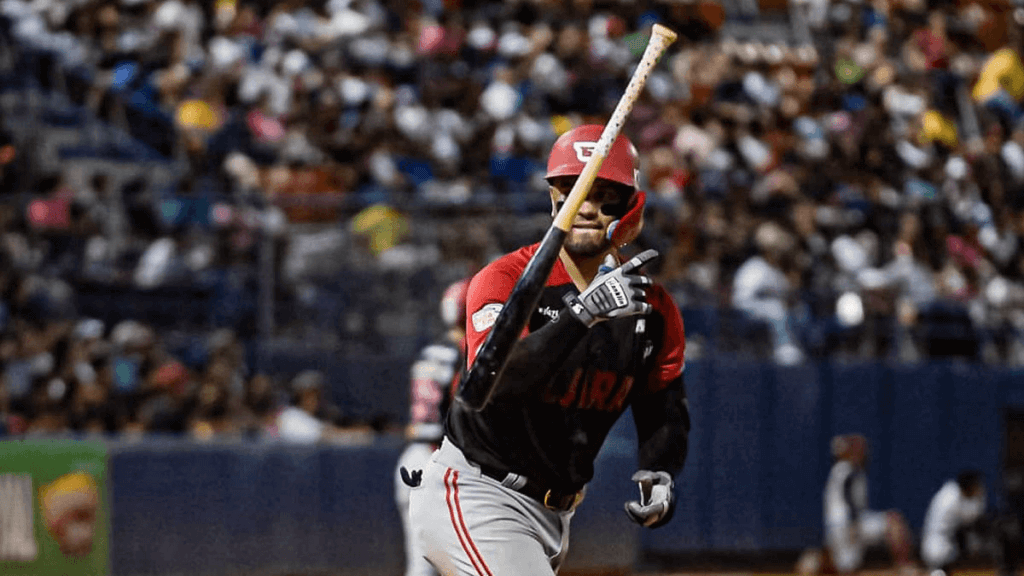 Carlos Narváez conectó un Grand Slam y los Cardenales de Lara triunfan ante los Tigres de Aragua.